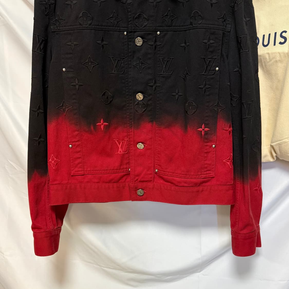 [S+급/50] 24FW 루이비통 엠브로이더드 블루종 모노그램 자켓 상품이미지3