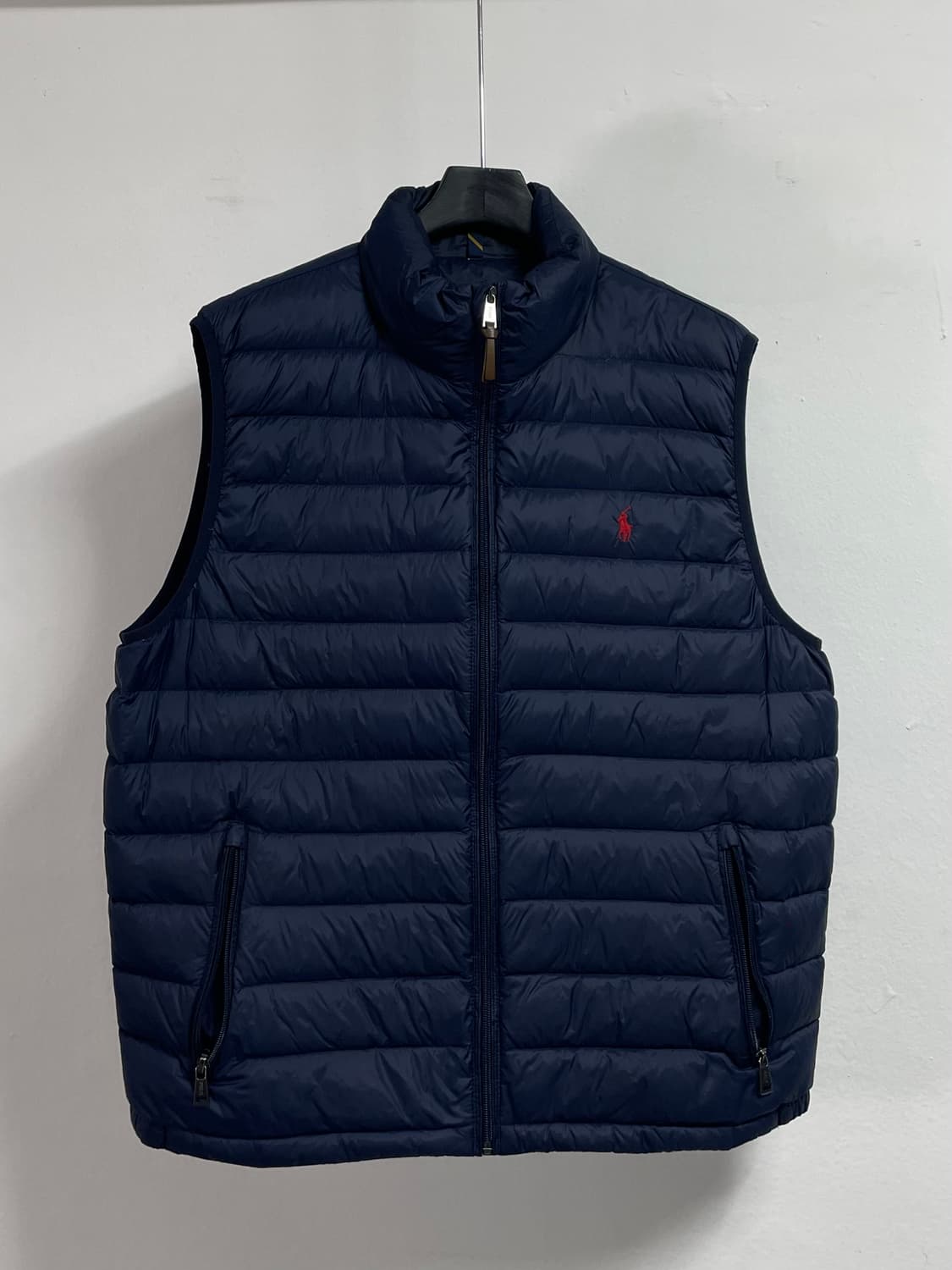 폴로 랄프로렌 네이비 경량 조끼패딩 (on.184) 상품이미지1