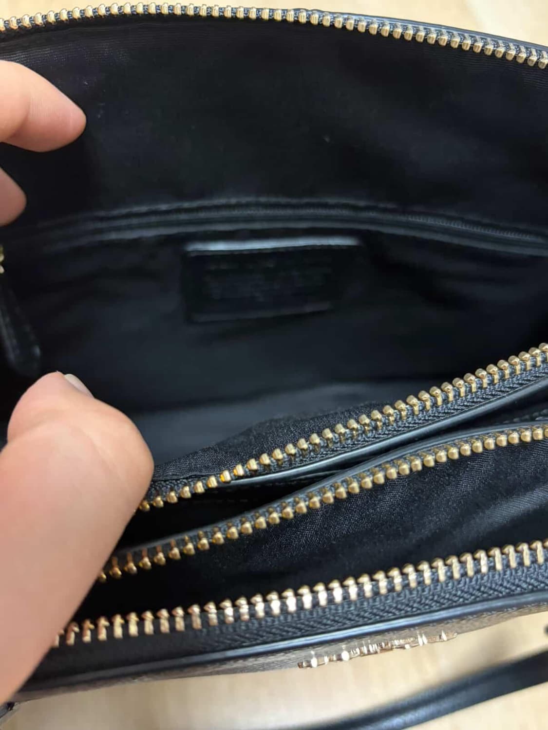 새상품 정품 코치 블랙 레더 숄더백 토트백 상품이미지6