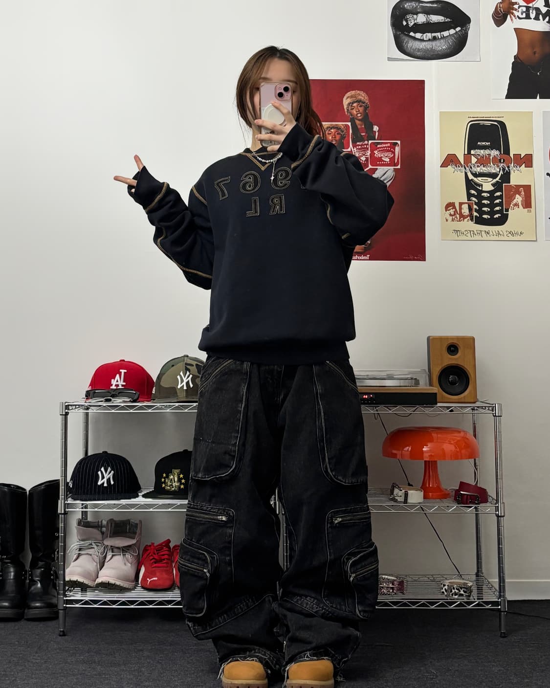 폴로 진스 아플리케 로고 맨투맨 블랙 상품이미지4