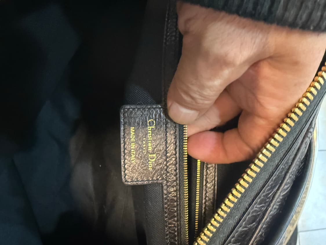 정품 25ss 디올 D-JOURNEY  백 팝니다 상품이미지8