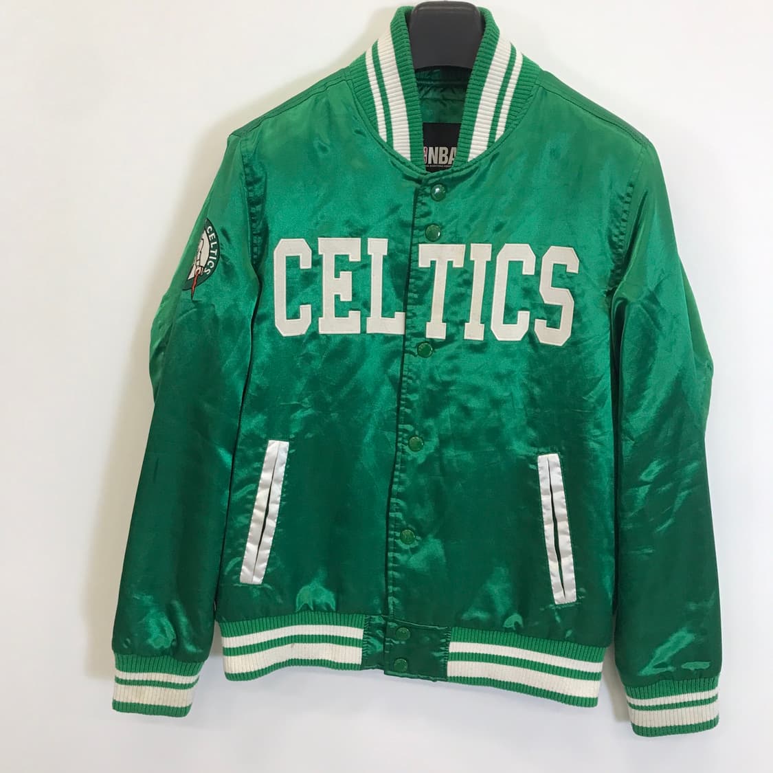 NBA 보스턴셀틱스 사틴 바시티점퍼 그린 [L사이즈] 상품이미지1