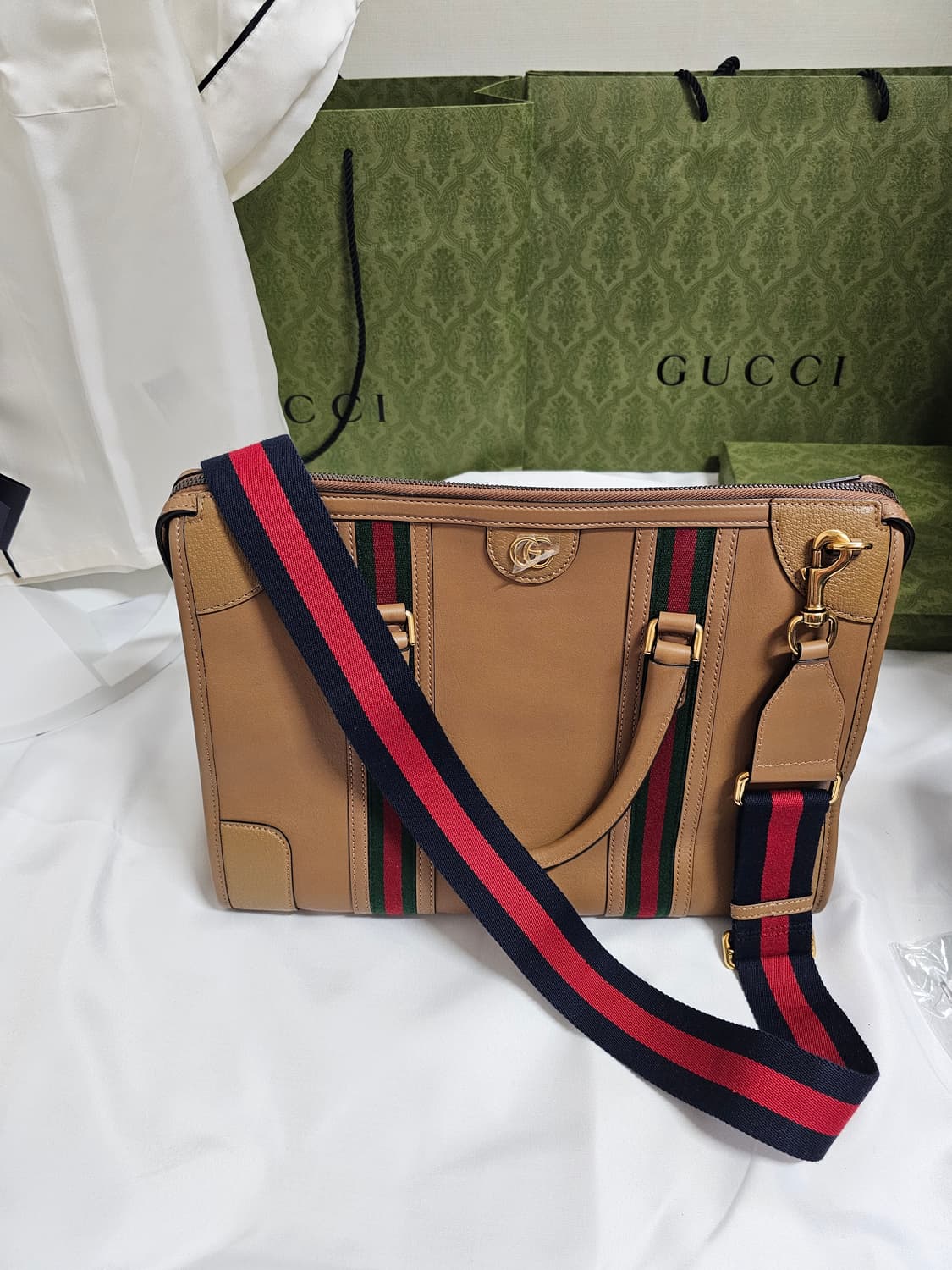 (새상품)구찌 더플백 구찌크로스백 라지사이즈 상품이미지3