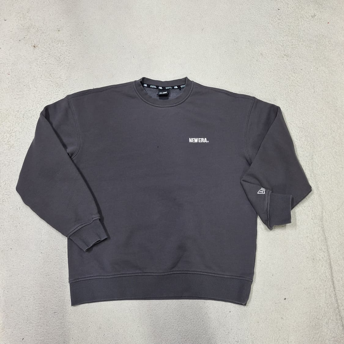 뉴에라  기모맨투맨L 상품이미지1