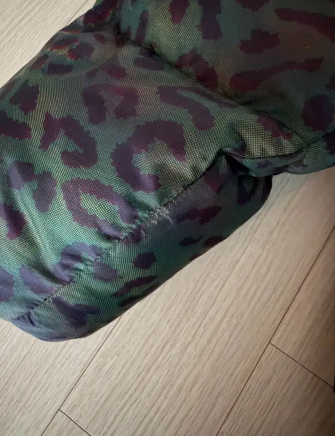 슈프림700필 레오파드 퍼텍스패딩 상품이미지2