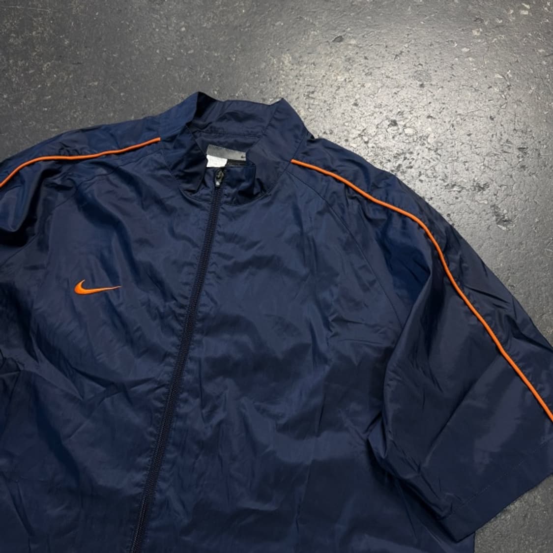100 나이키 빅스우시 반팔 바람막이  상품이미지2