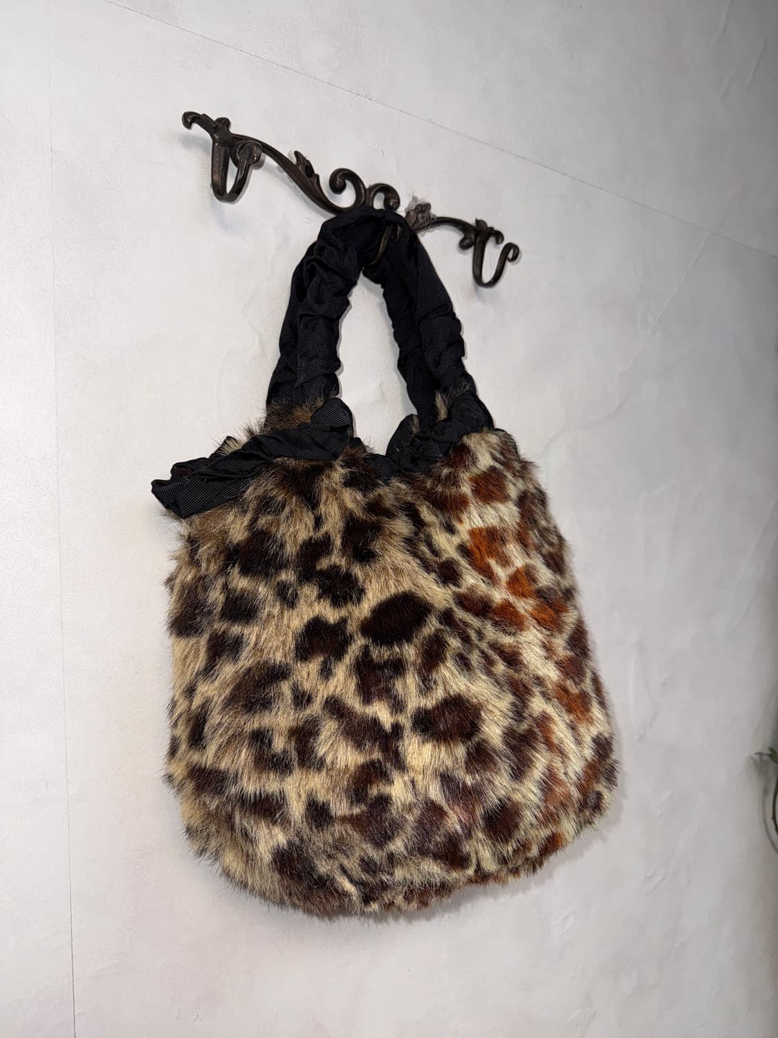 Mixed brown leopard fur shoulder bag 상품이미지2