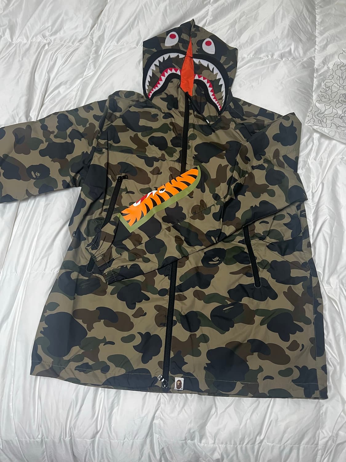 베이프 카모 후드 바람막이(새상품) 상품이미지2