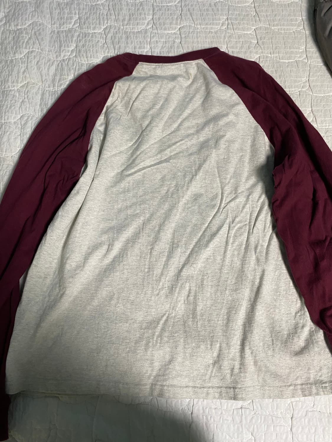 오드 스튜디오 롱슬리브 상품이미지2