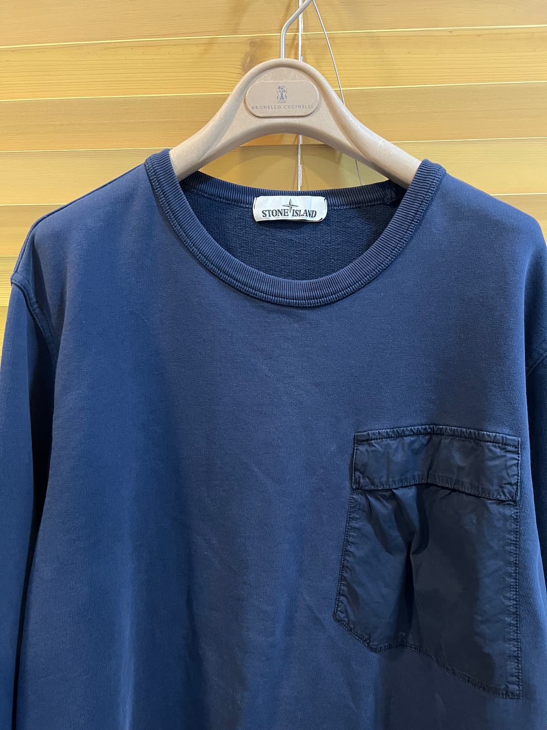 스톤아일랜드 남성 네이비 맨투맨티셔츠 라운드티셔츠 상품이미지1
