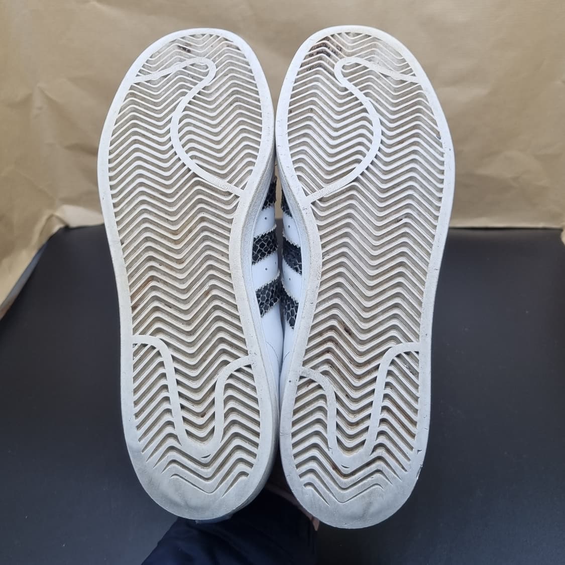 아디다스 슈퍼스타 스네이크 운동화255 상품이미지3