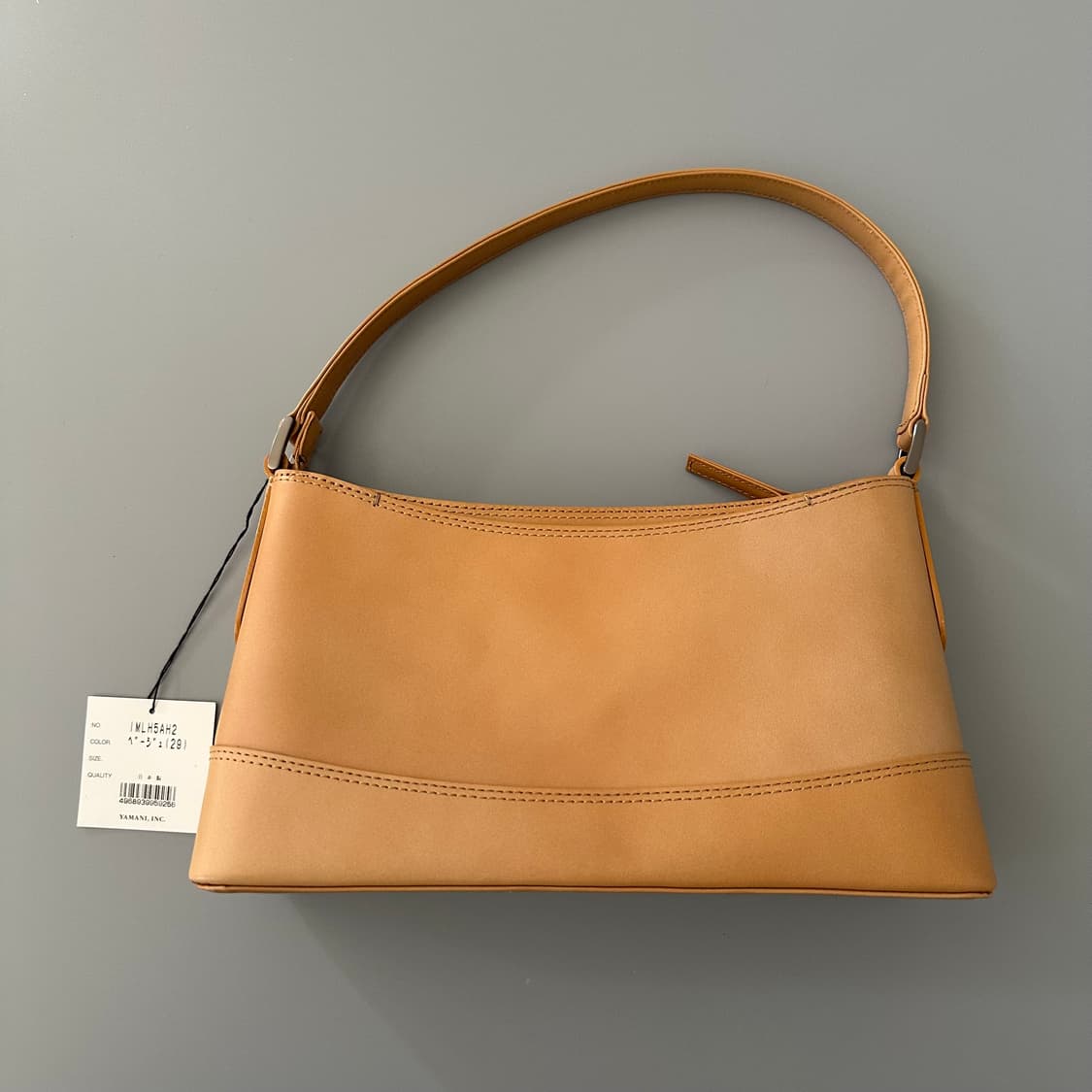 이세이미야케 im product 가죽 토트백 상품이미지3
