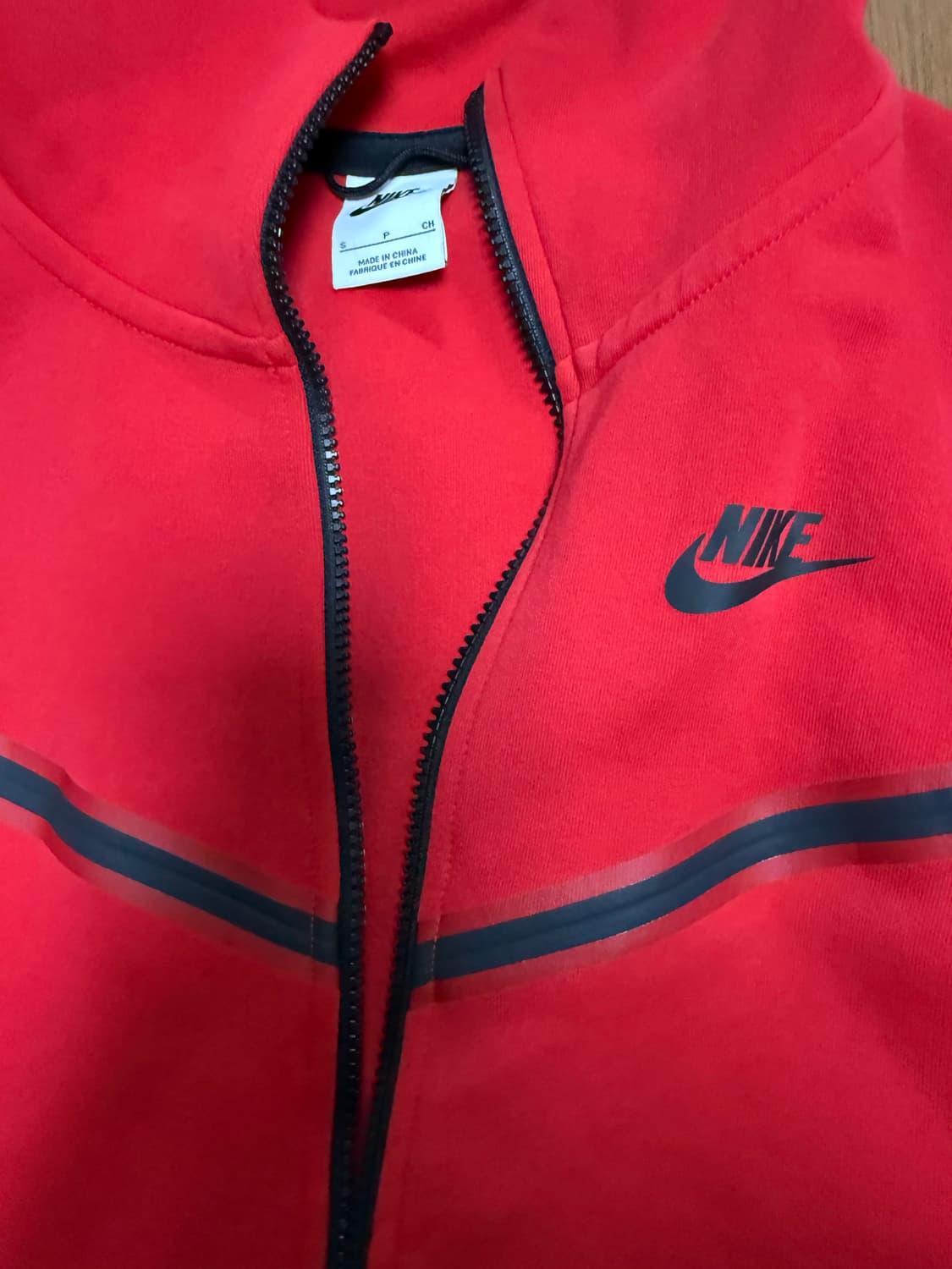 나이키 레드 테크팩 상품이미지2