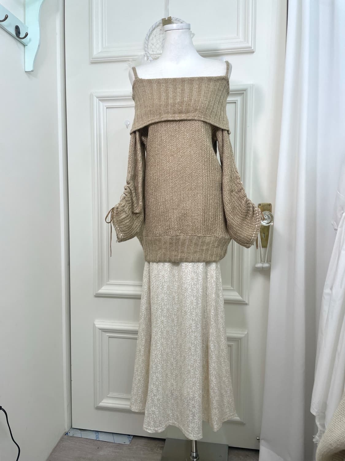 beige melange off-shoulder sleeve shirri 상품이미지2
