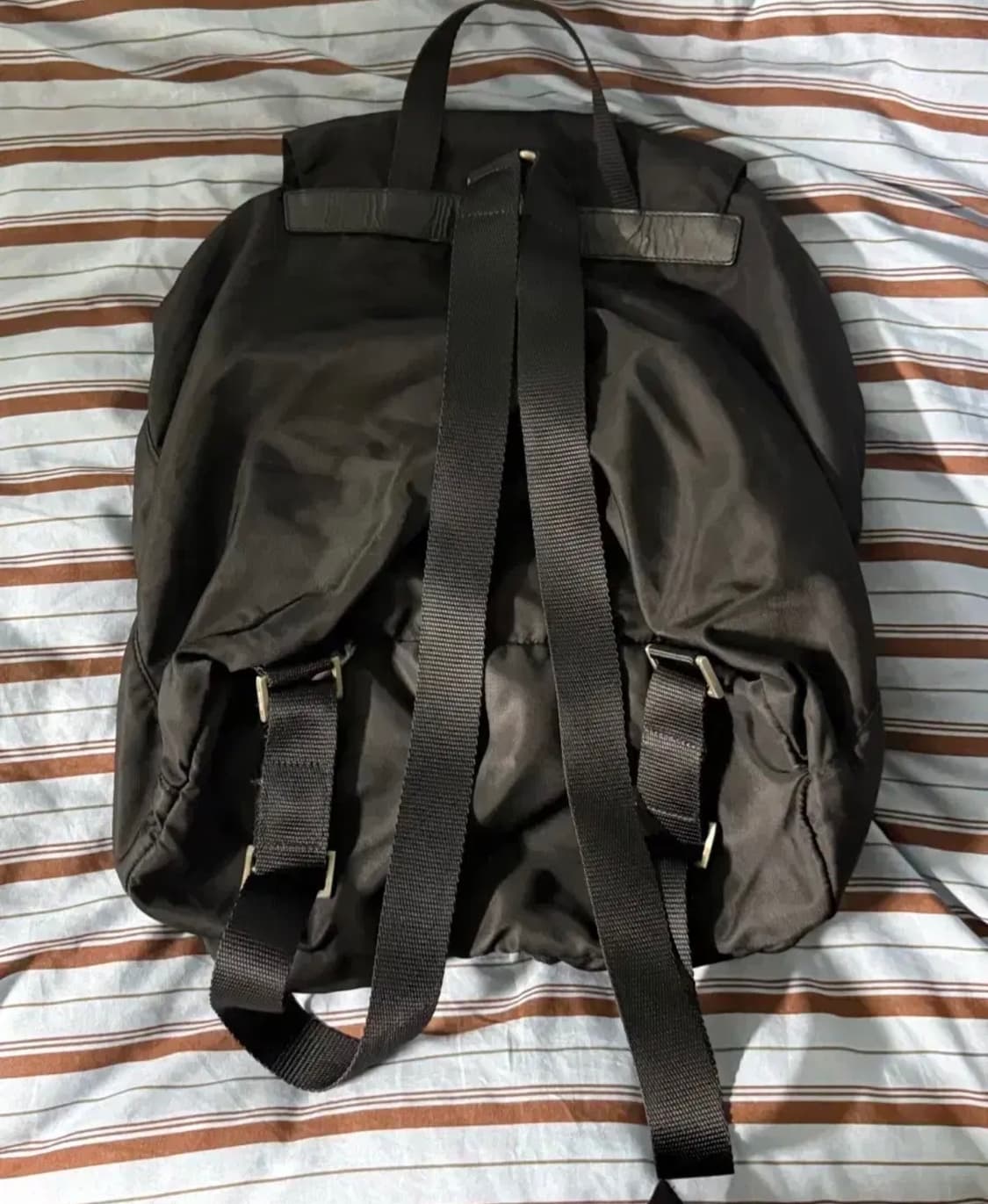 정품 프라다 백팩 미디움 사이즈 상품이미지2