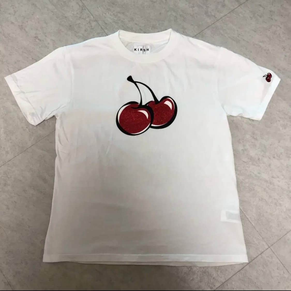 키르시 빅 체리 로고 반팔 티셔츠 아이보리 상품이미지1