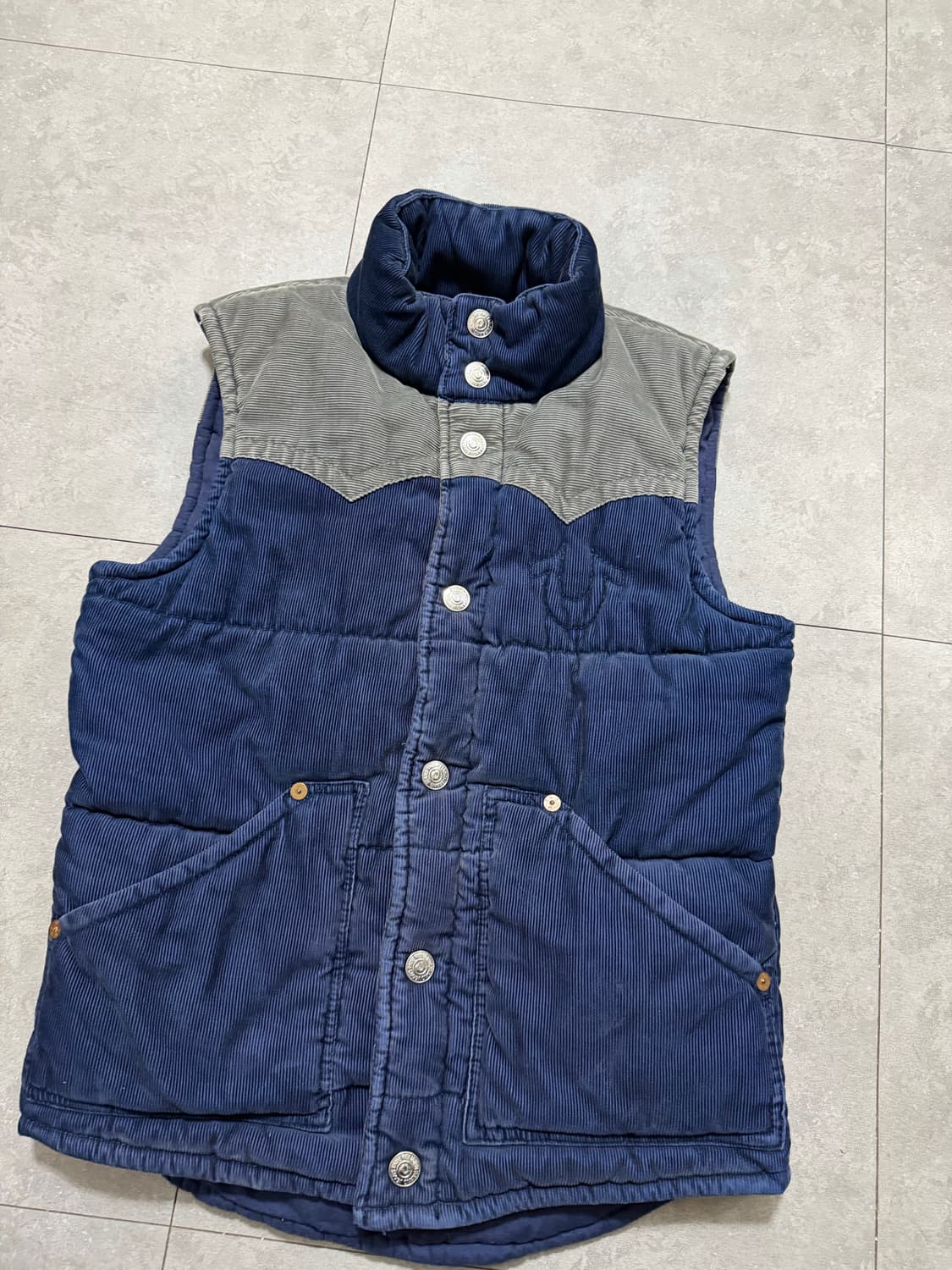 00s 트루릴리전  빈티지  패딩베스트 자켓  95size   상품이미지2