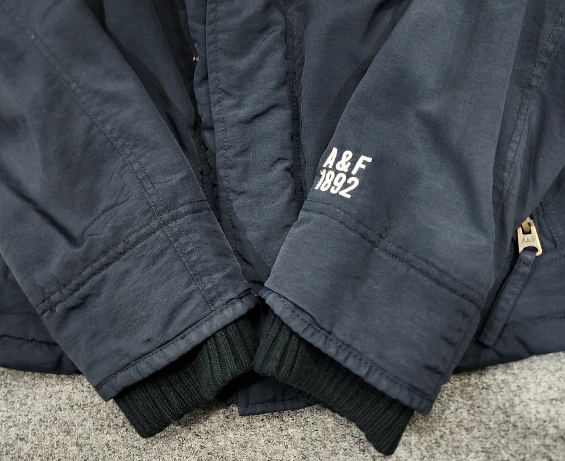 아베크롬비 앤 피치 1892 하이넥 바람막이 후드 점퍼 M 상품이미지5