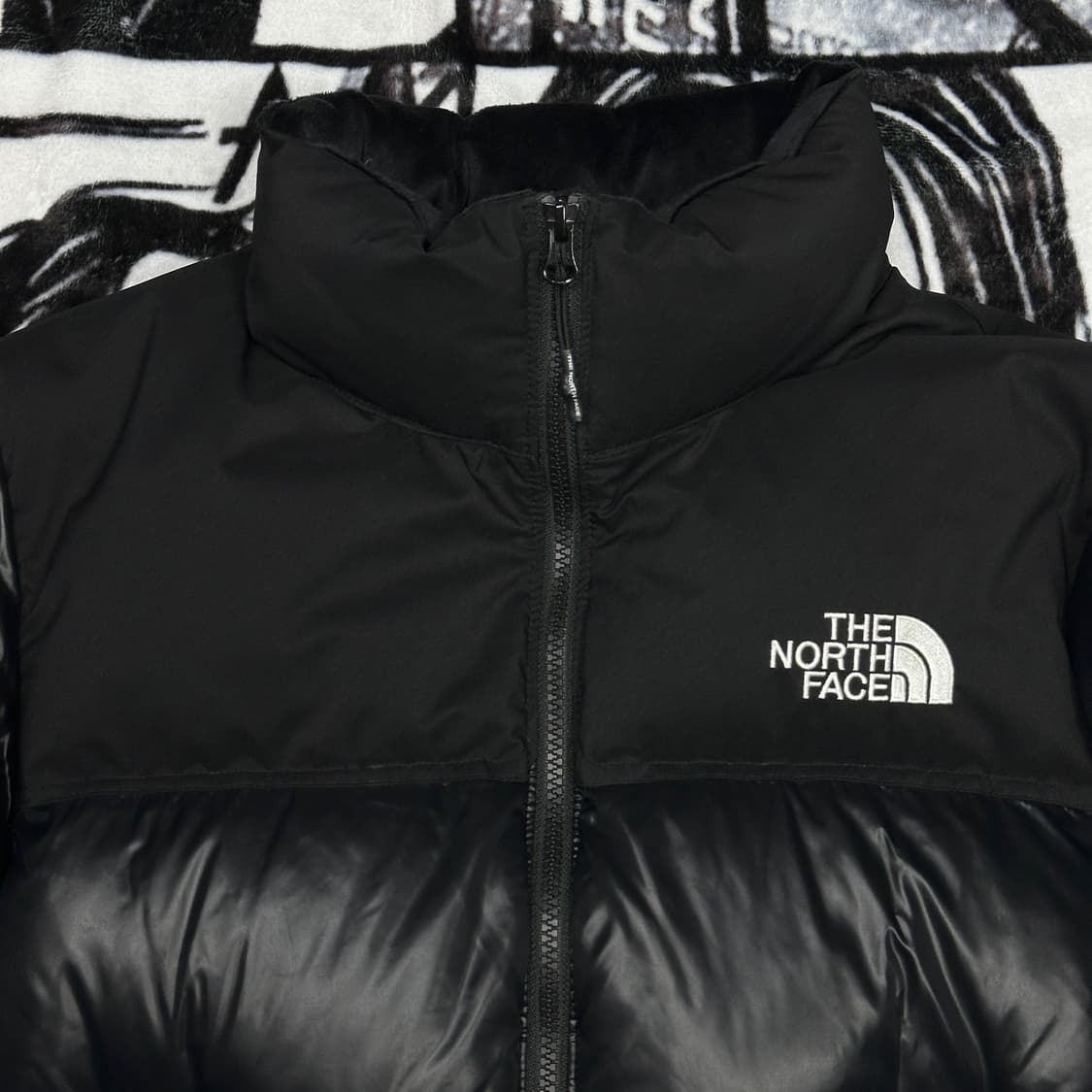 노스페이스 화이트라벨 노벨티 눕시다운패딩 상품이미지4