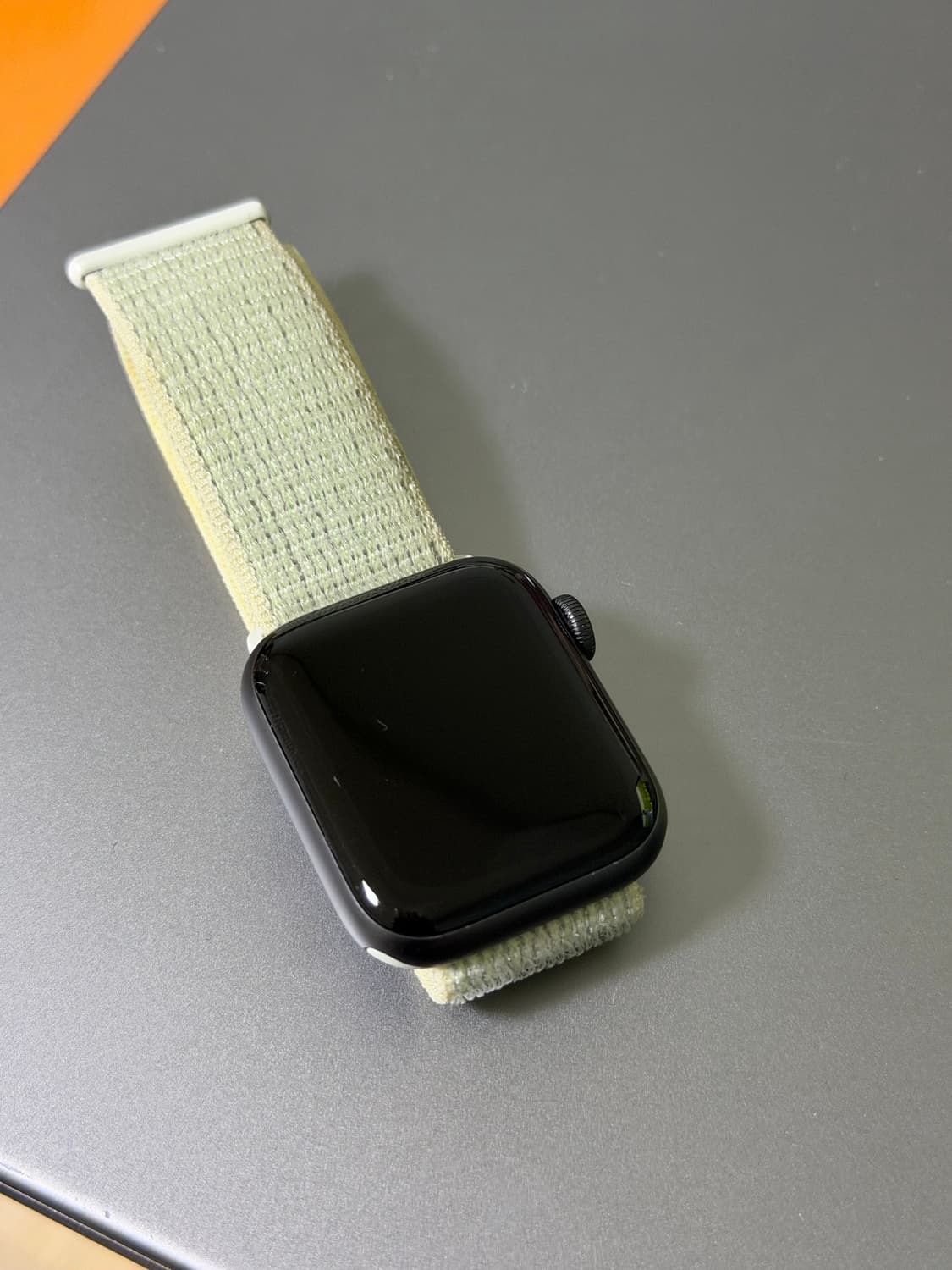 애플워치 5 스페이스그레이 셀룰러 40mm 상품이미지2