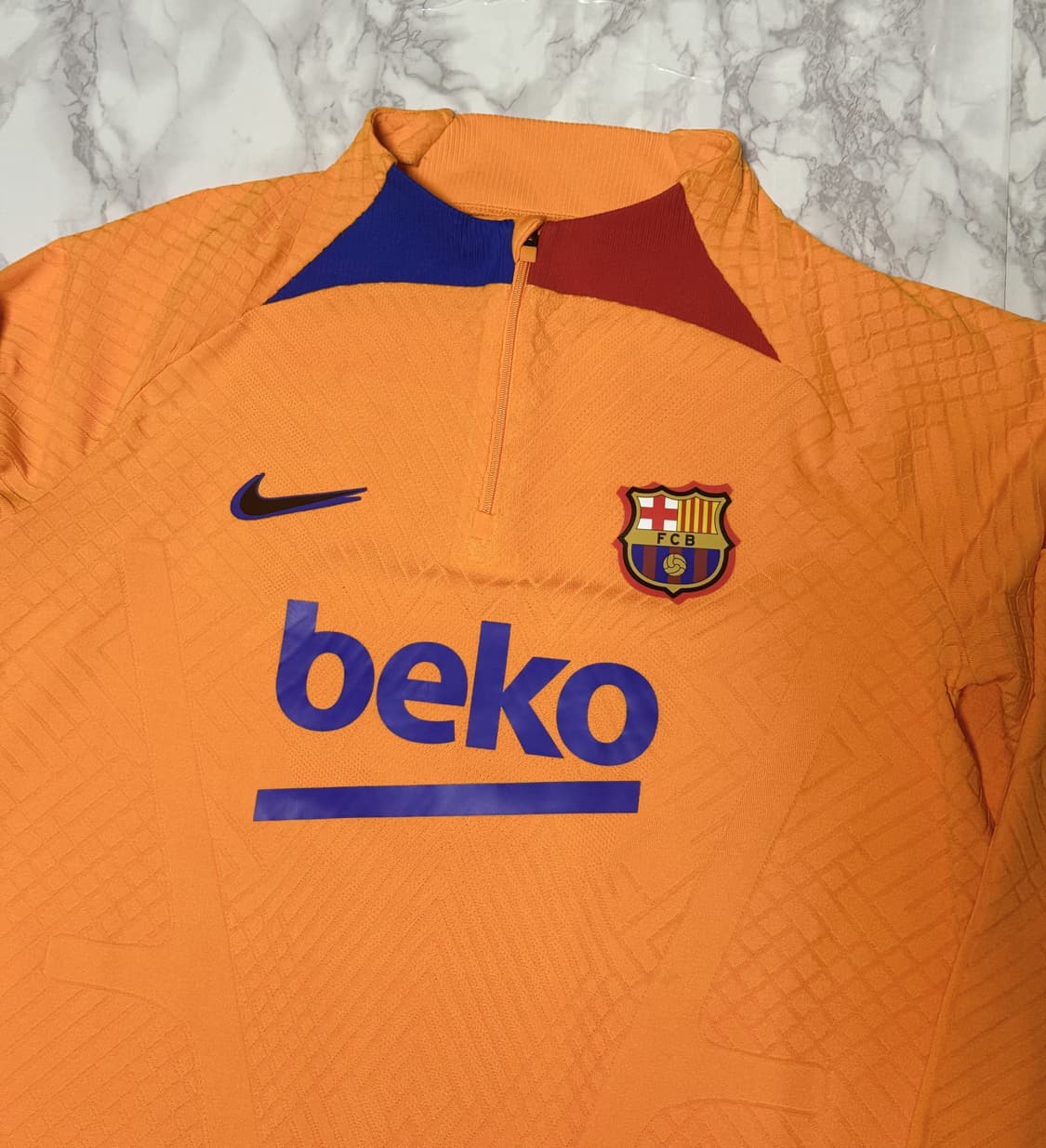 나이키 바르셀로나 21-22 바르셀로나 트레이닝 자켓
 상품이미지2