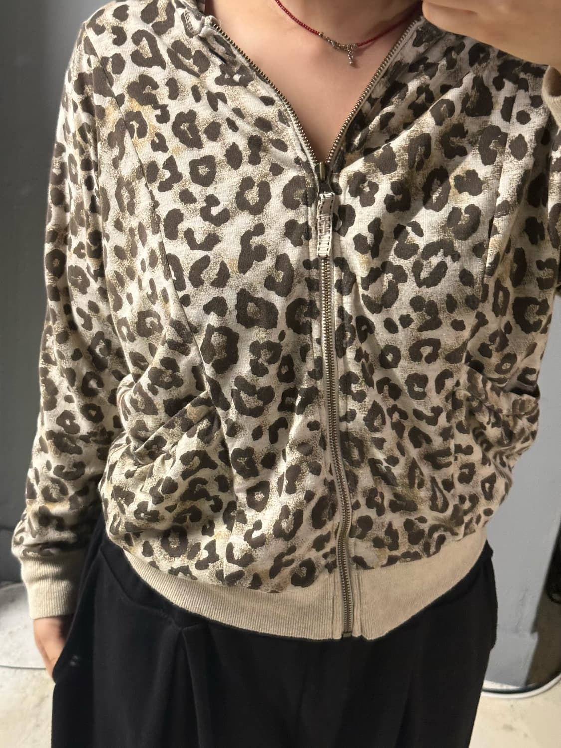 leopard pattern pocket hood zip-up  상품이미지3