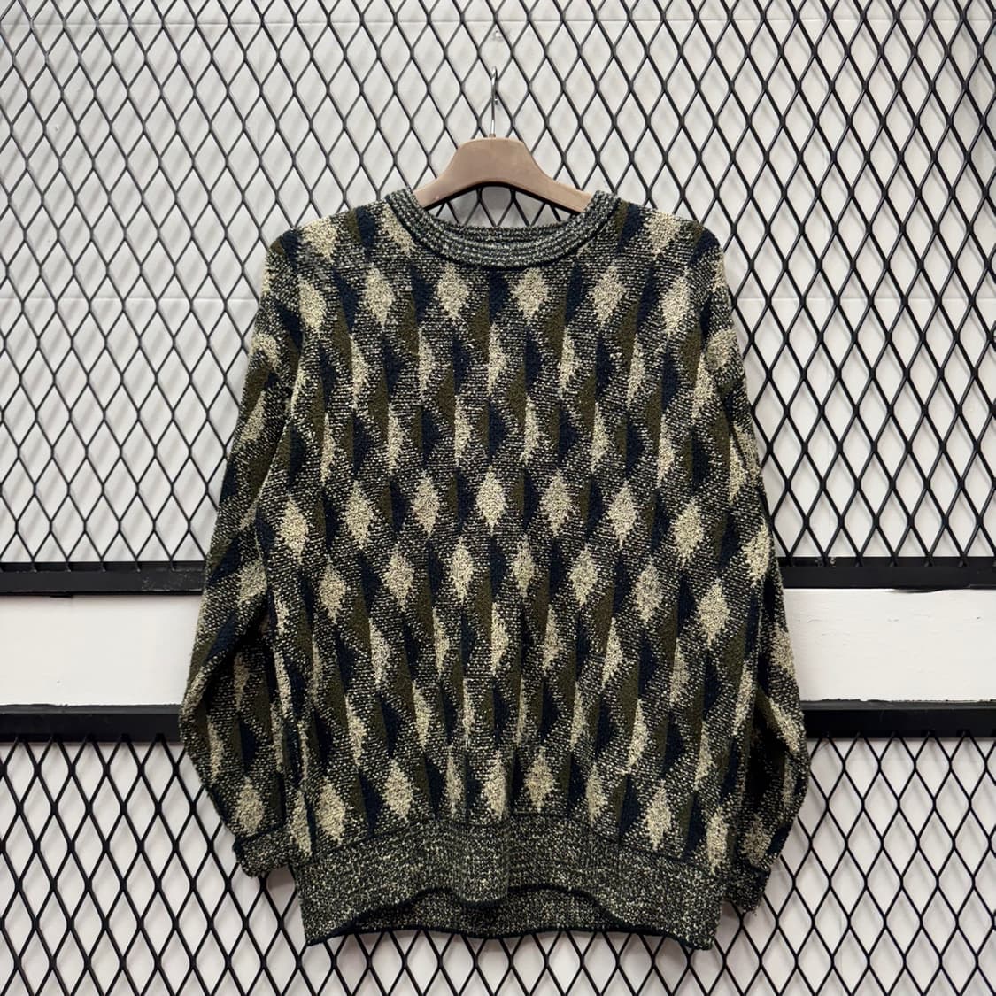 ITA VTG 블랙 배색 다이아 패턴 울 니트 스웨터 루즈핏 상품이미지1