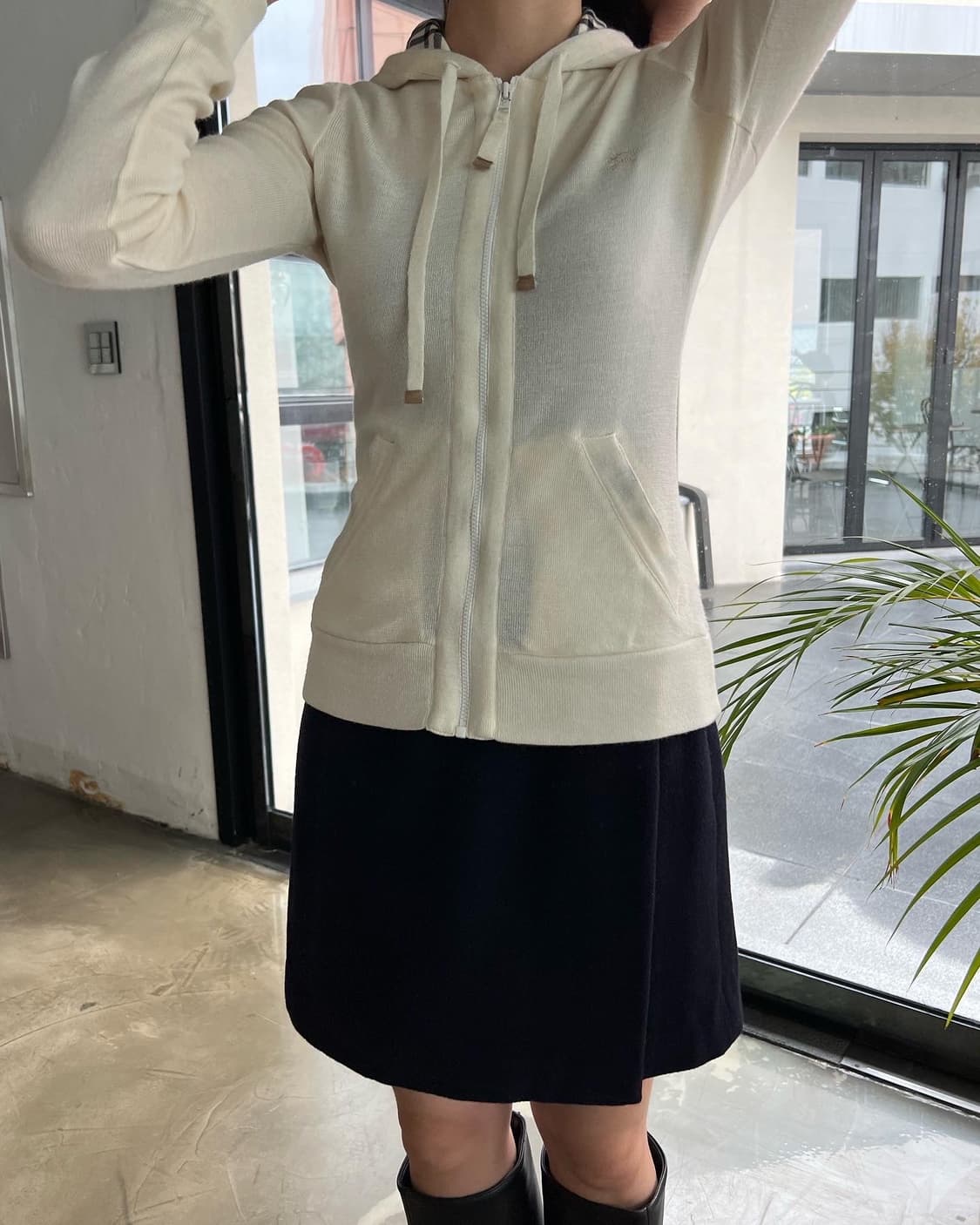 버버리 울 니트 집업 상품이미지3