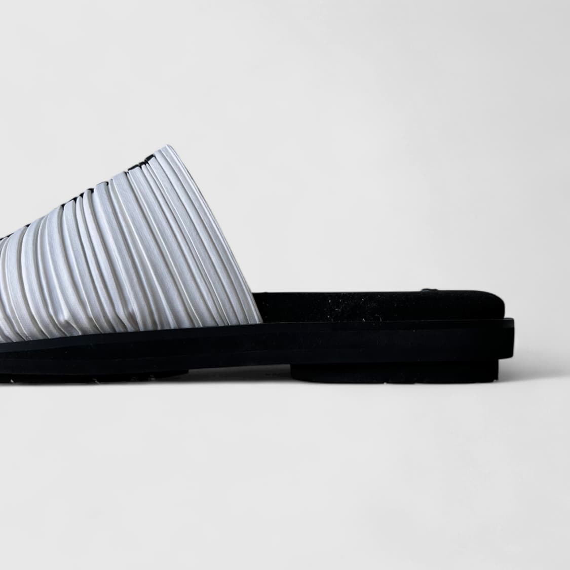 Issey Miyake shoes 상품이미지5