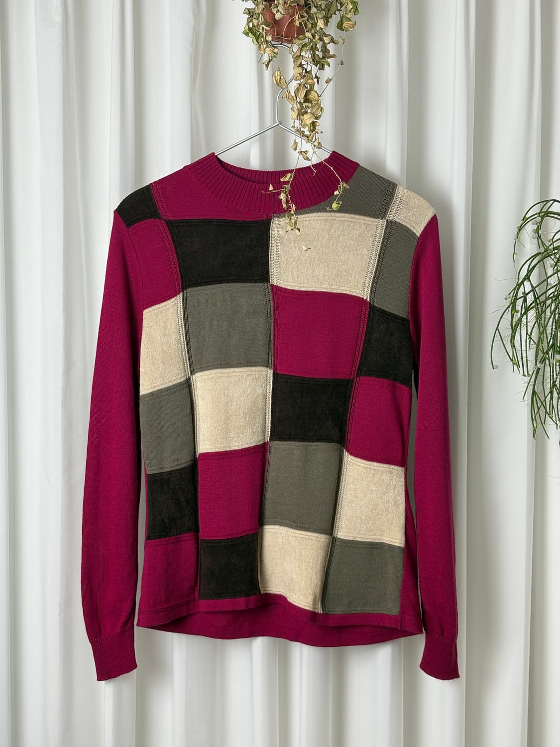 조각 패턴 팔레트 니트 상품이미지1