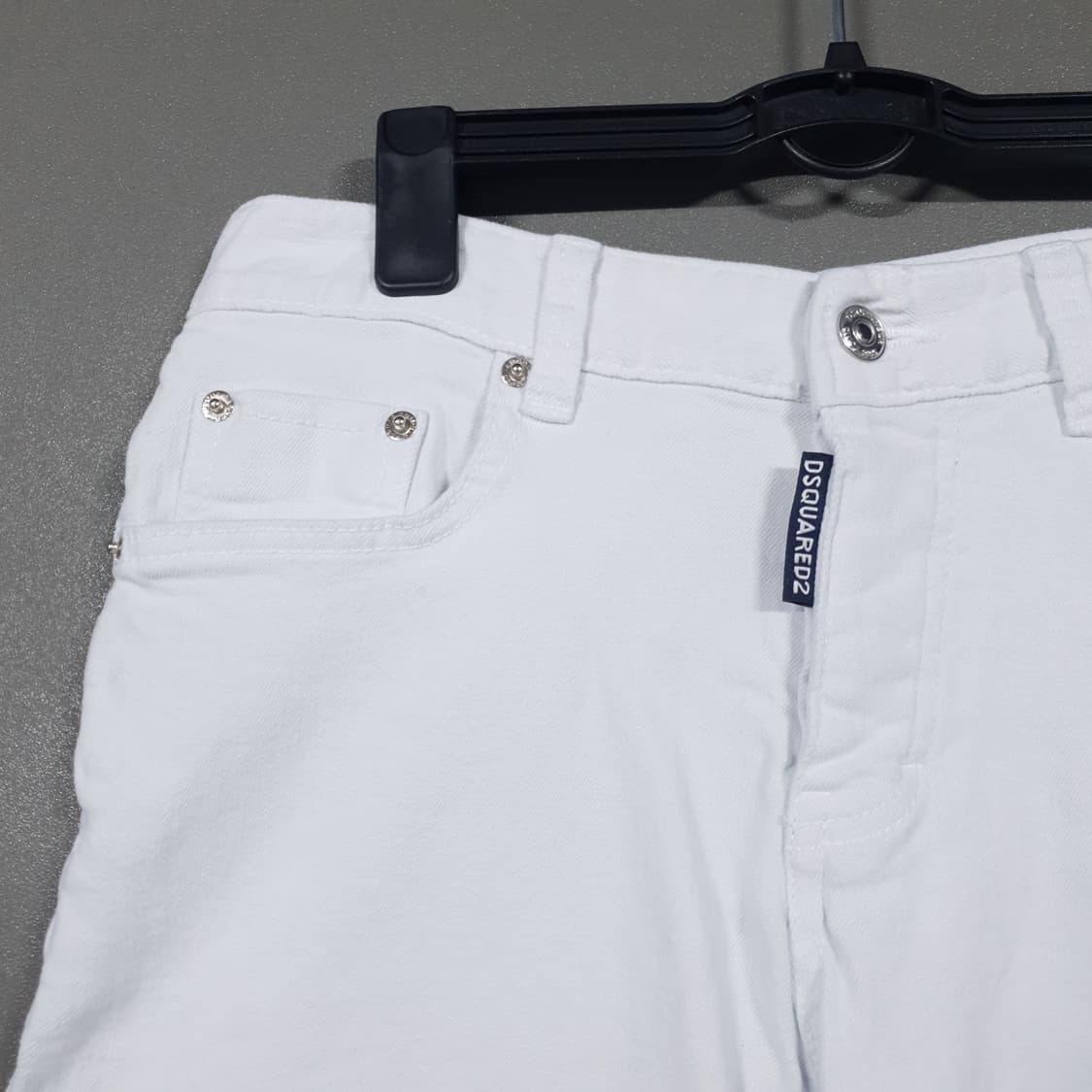 32인치) 디스퀘어드2 화이트 쇼츠 반바지 하프팬츠 상품이미지3