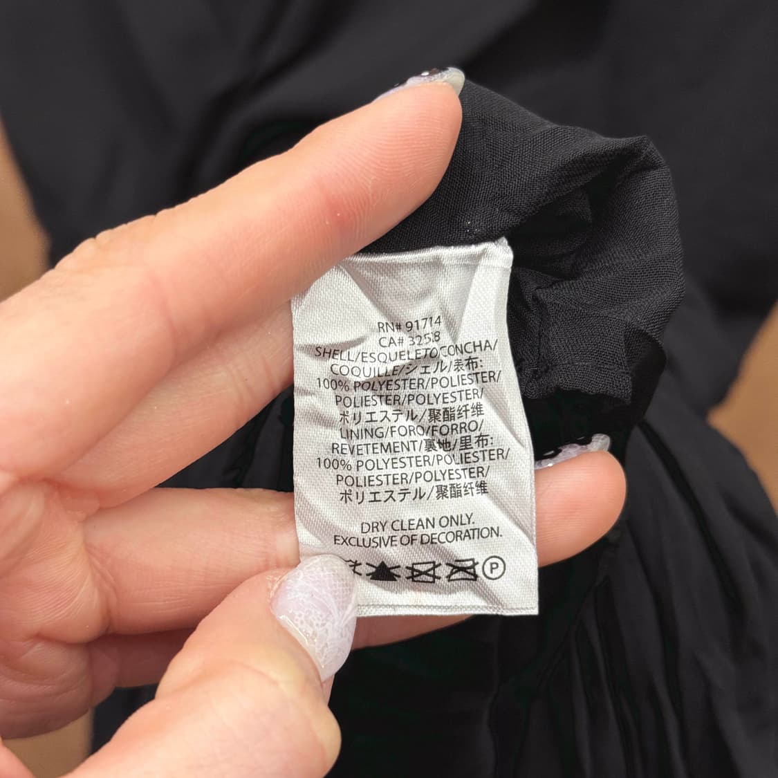 아르마니 익스체인지 슬리브리스 미니 원피스 셔링 디테일 딥브이 블랙 상품이미지8