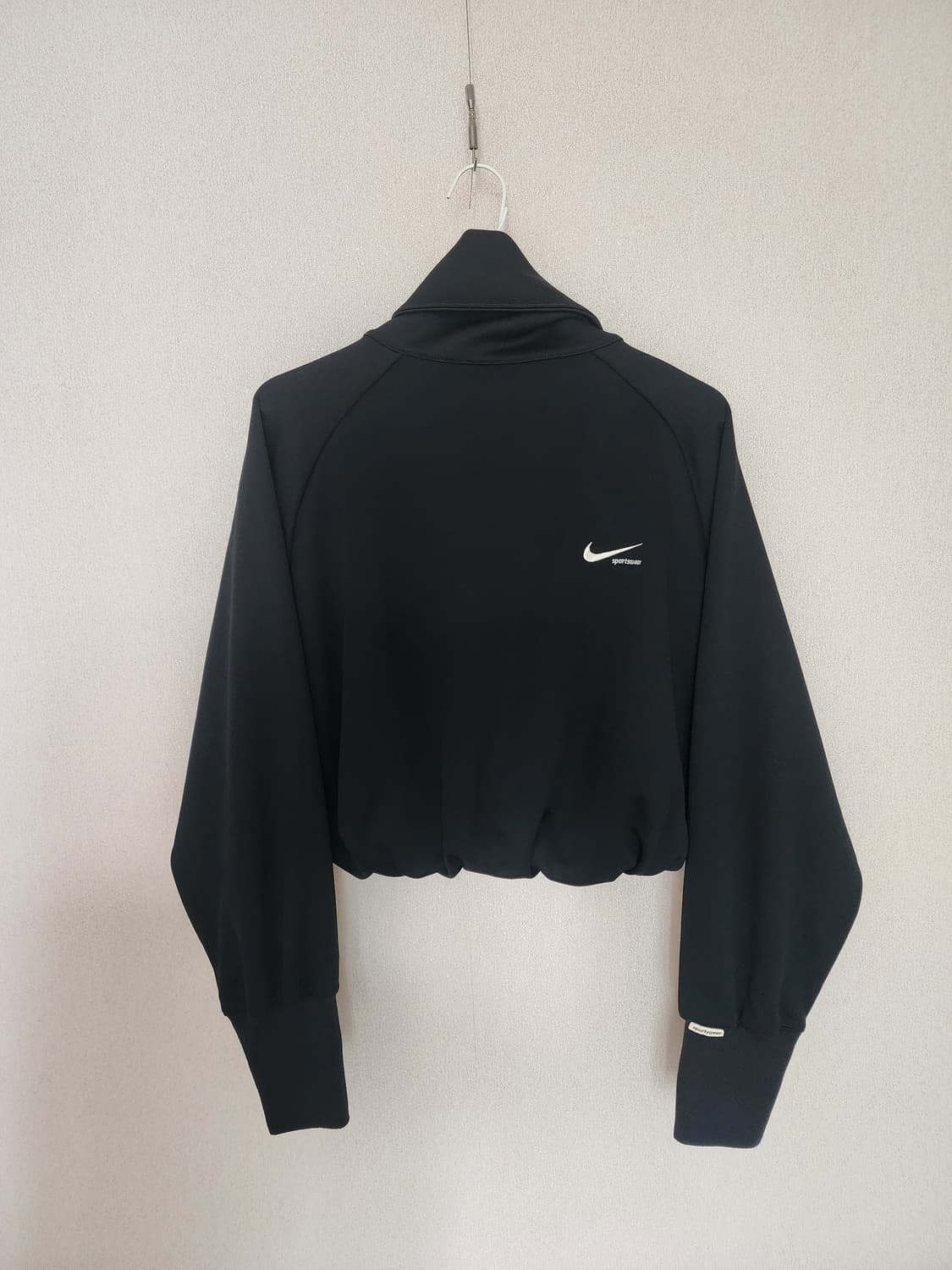 나이키 블랙 크롭 집업 상품이미지2