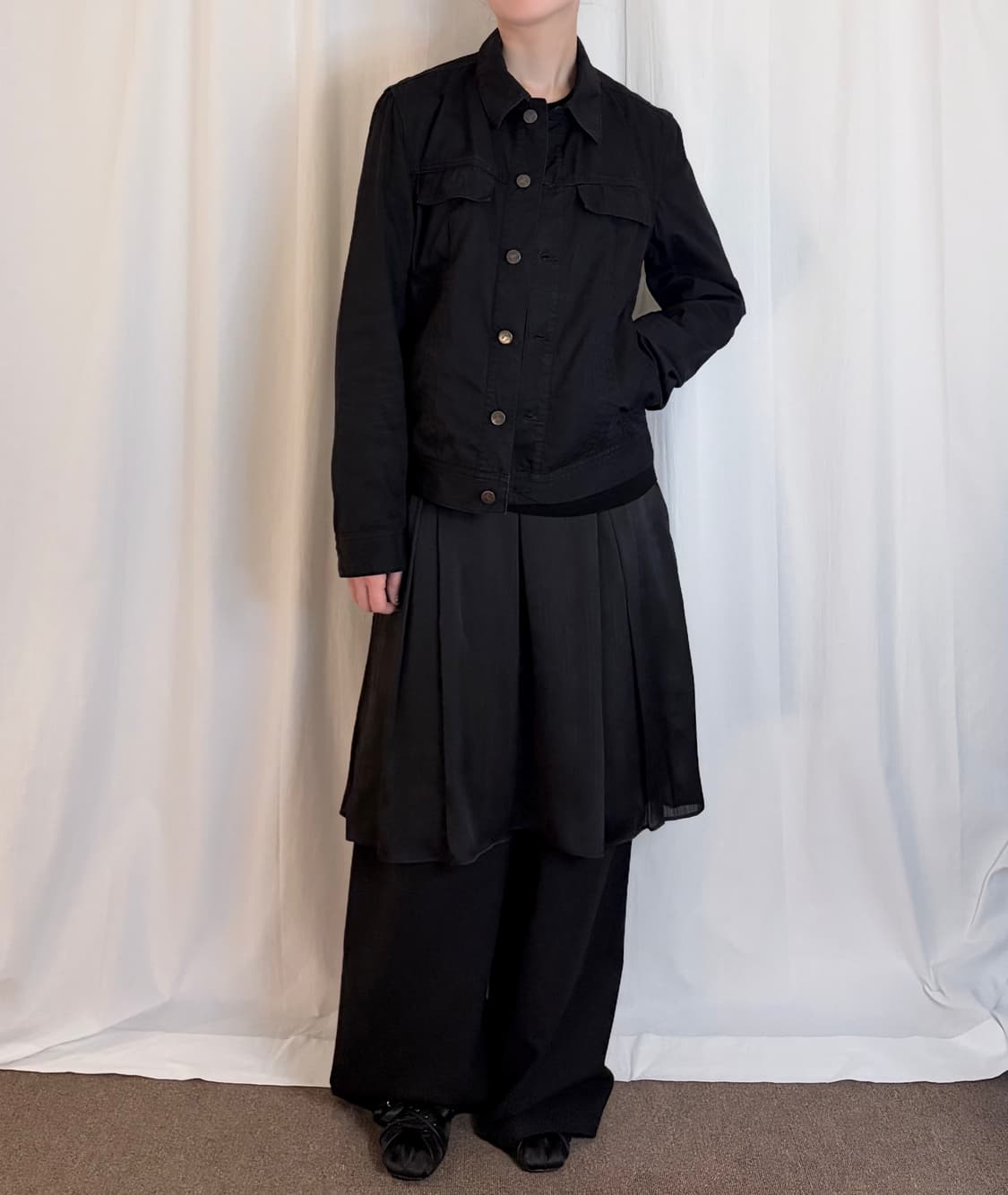 Sheer Layered Pleats Midi Skirt - Black 상품이미지2