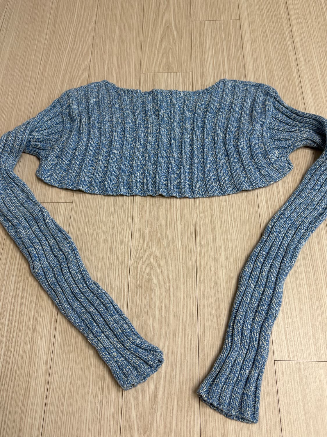 베이스레인지 크롭 풀오버 니트 상품이미지1