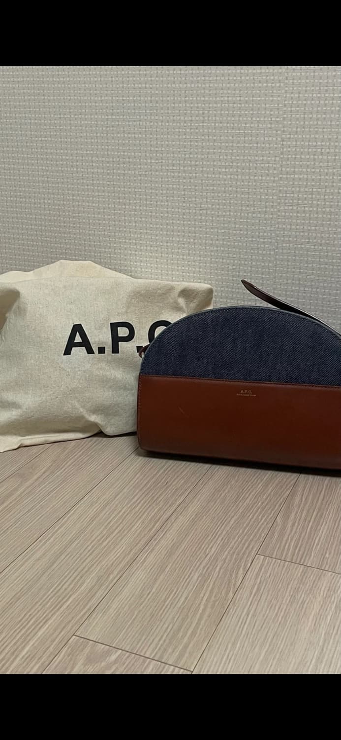 A.P.C. 하프문백 브라운/데님 상품이미지1