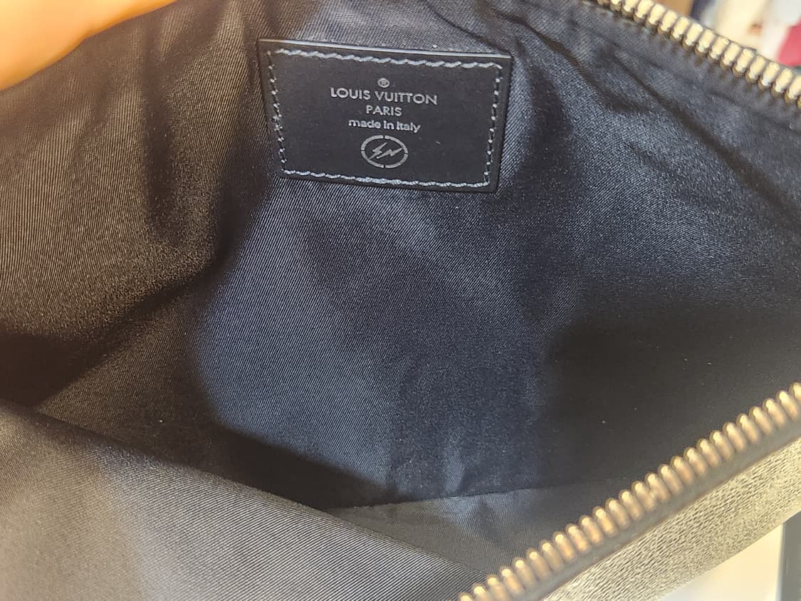 루이비통 클러치  상품이미지4