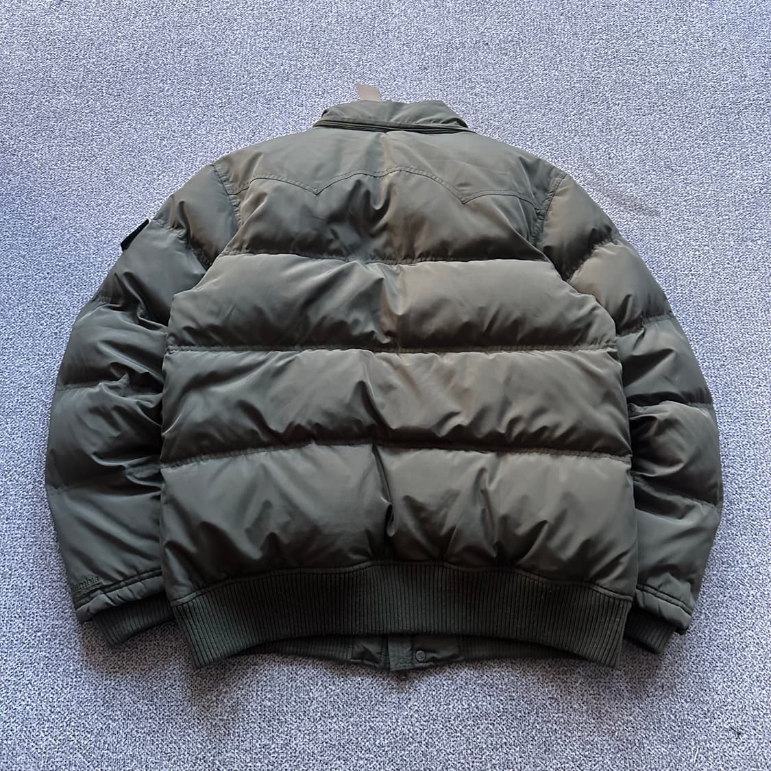 컬럼비아 카키 패딩 점퍼  상품이미지3