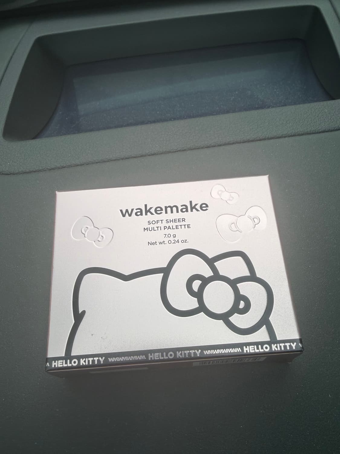 웨이크메이크 헬로키티 팔레트 13 핑크쉘 상품이미지1