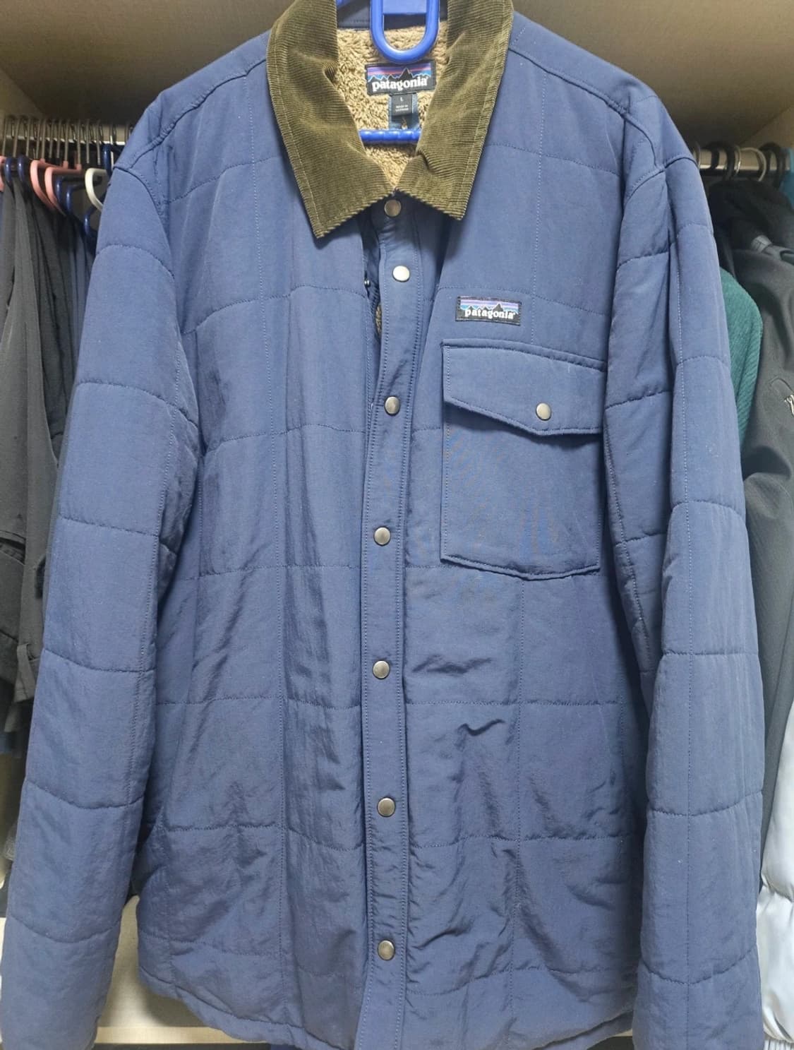 파타고니아 이스머스 퀼팅 자켓 남성 상품이미지1