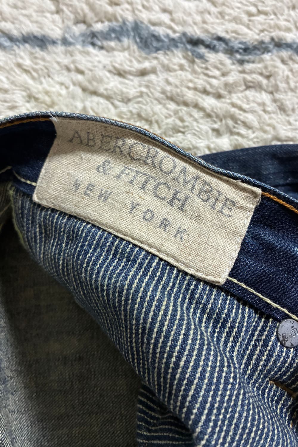 Abercrombie & Fitch Distressed pants 상품이미지5