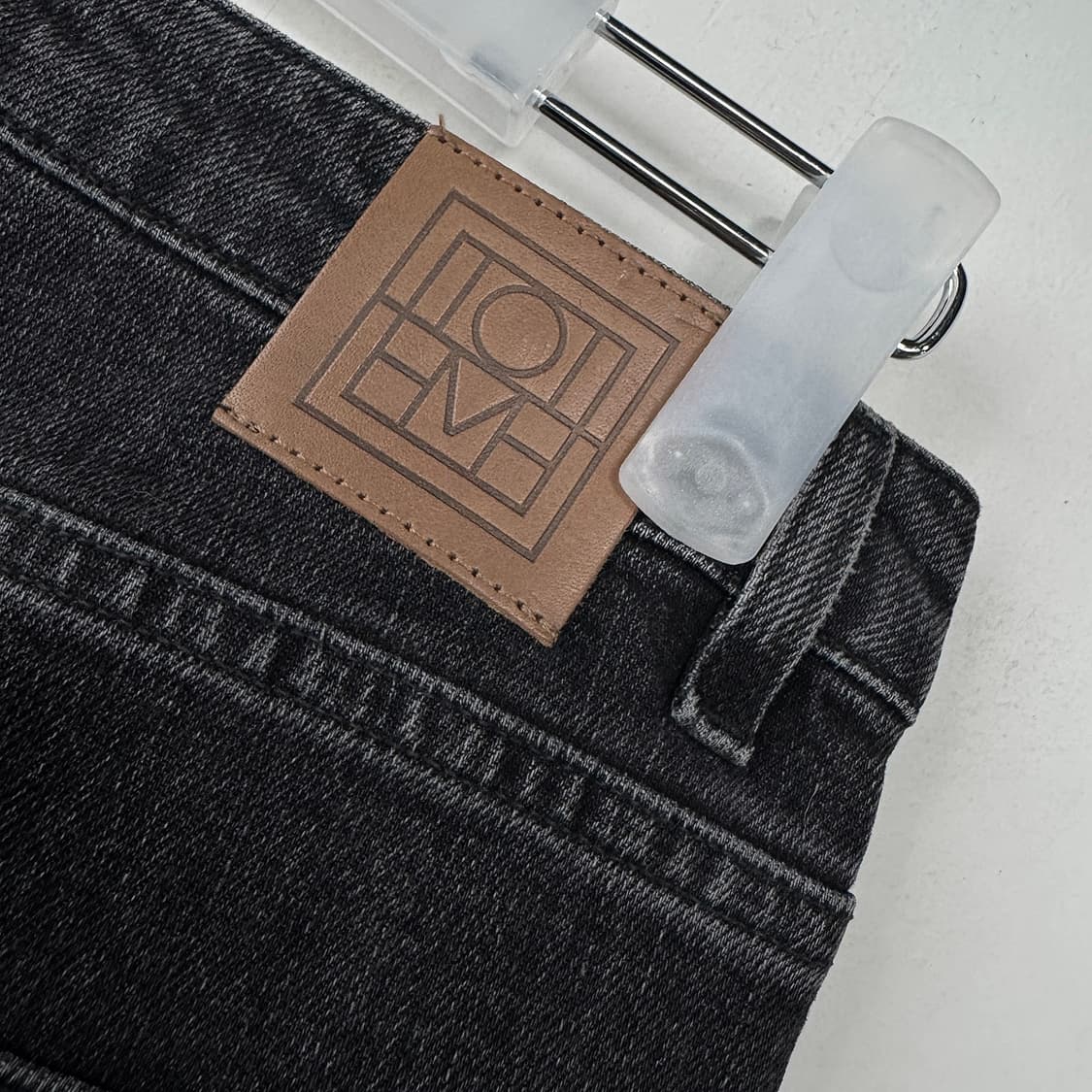 토템 플레어 핏 그레이 워싱 데님 진 상품이미지7