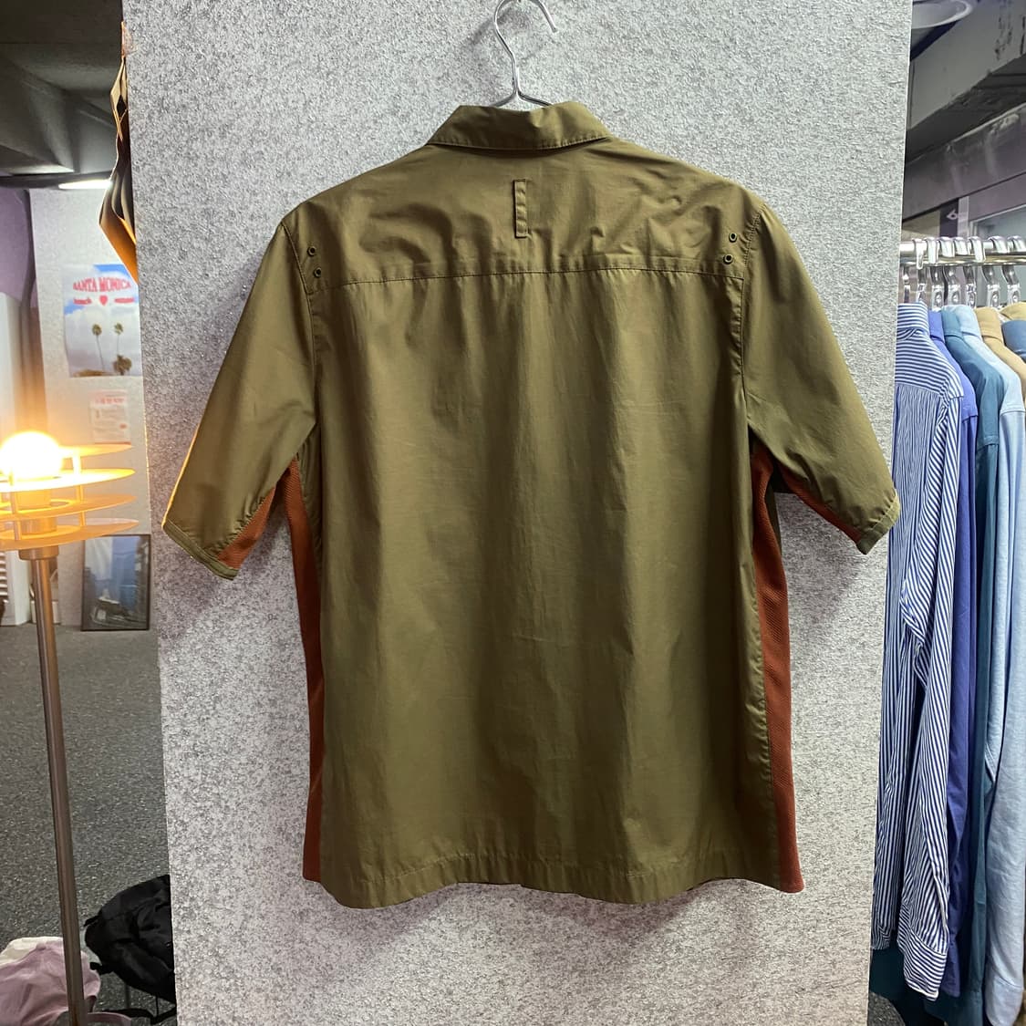 나이키 암스우시 나일론 버튼 반팔셔츠 B5027  상품이미지4
