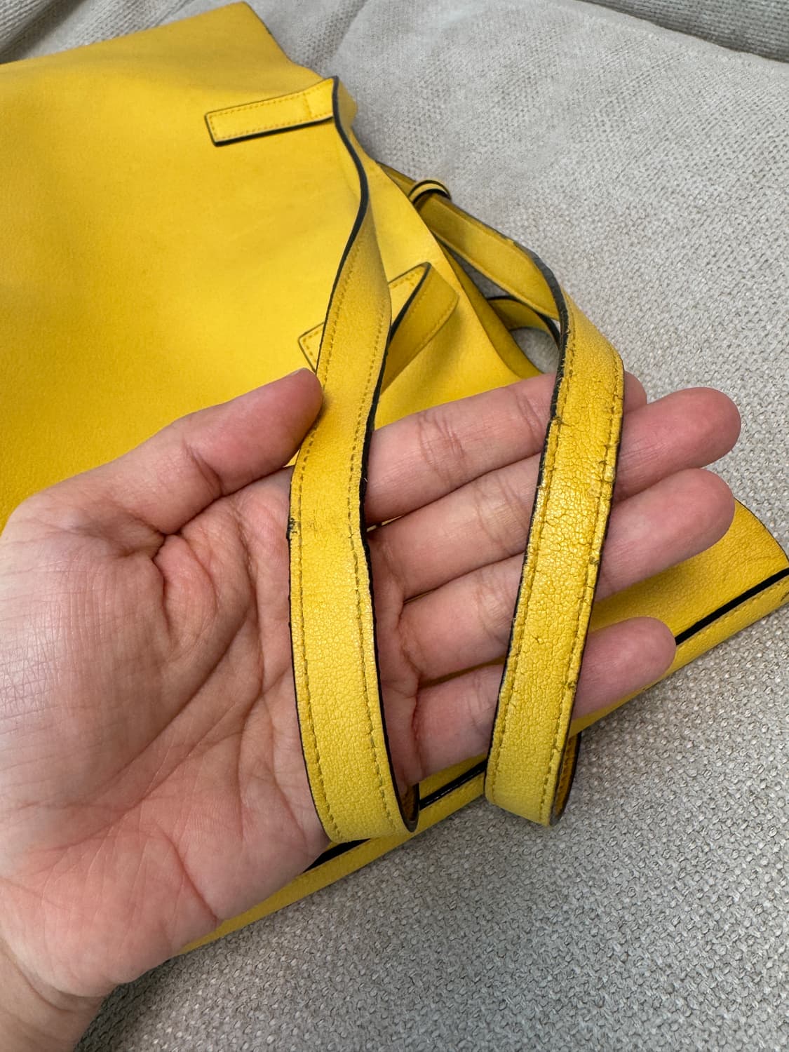생로랑 옐로우 쇼퍼백 상품이미지8
