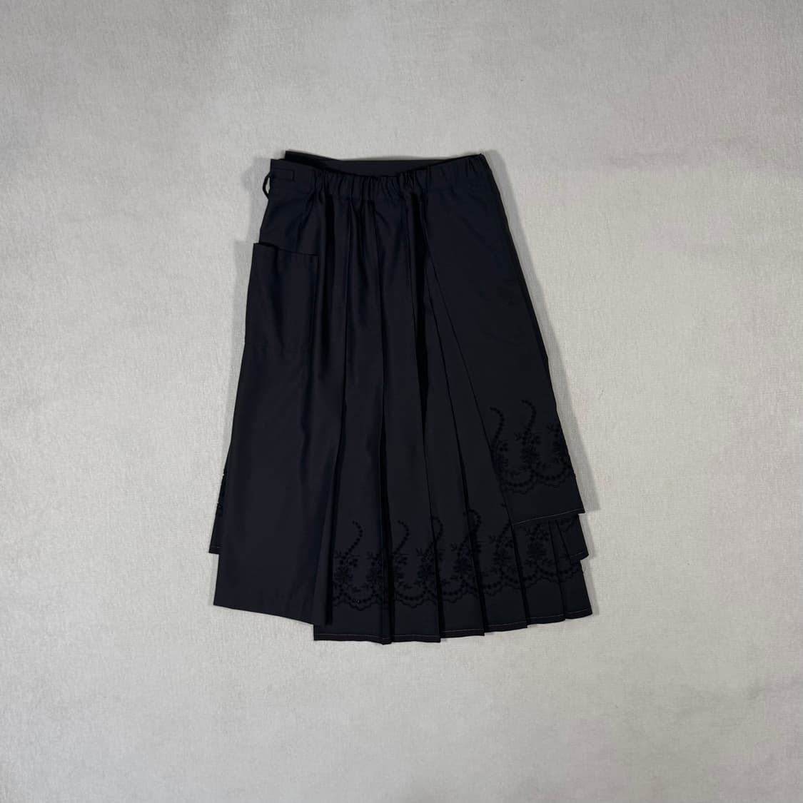 Floral Pleated Black Skirt 상품이미지4