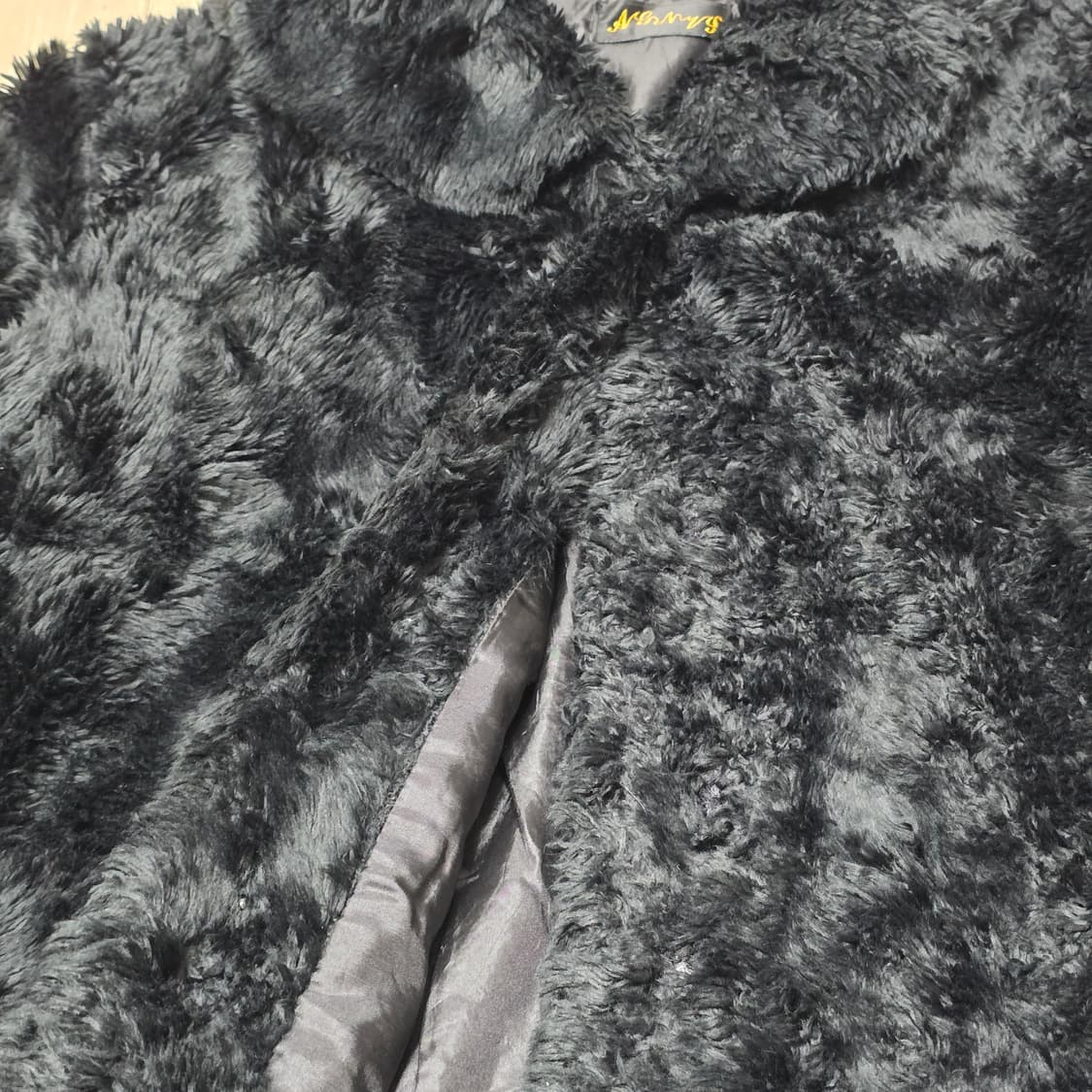 일본빈티지) 오네갸루st 고딕로리타 고스 로맨틱 블랙 인조퍼 자켓 상품이미지4