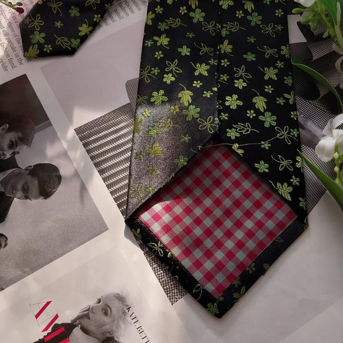 겐조 실크 블랙 플라워 자카드 넥타이 9.4cm A+등급 K1645
 상품이미지9