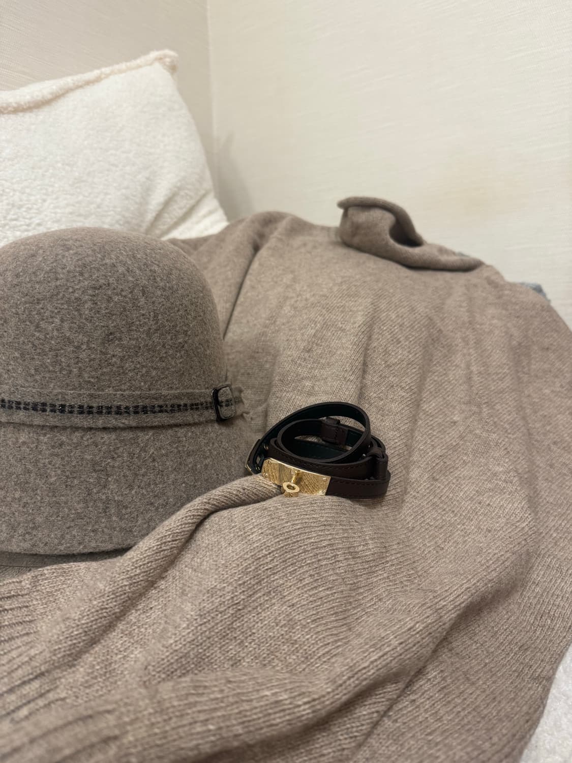 베이지판쵸 모자 벨트세트 상품이미지2