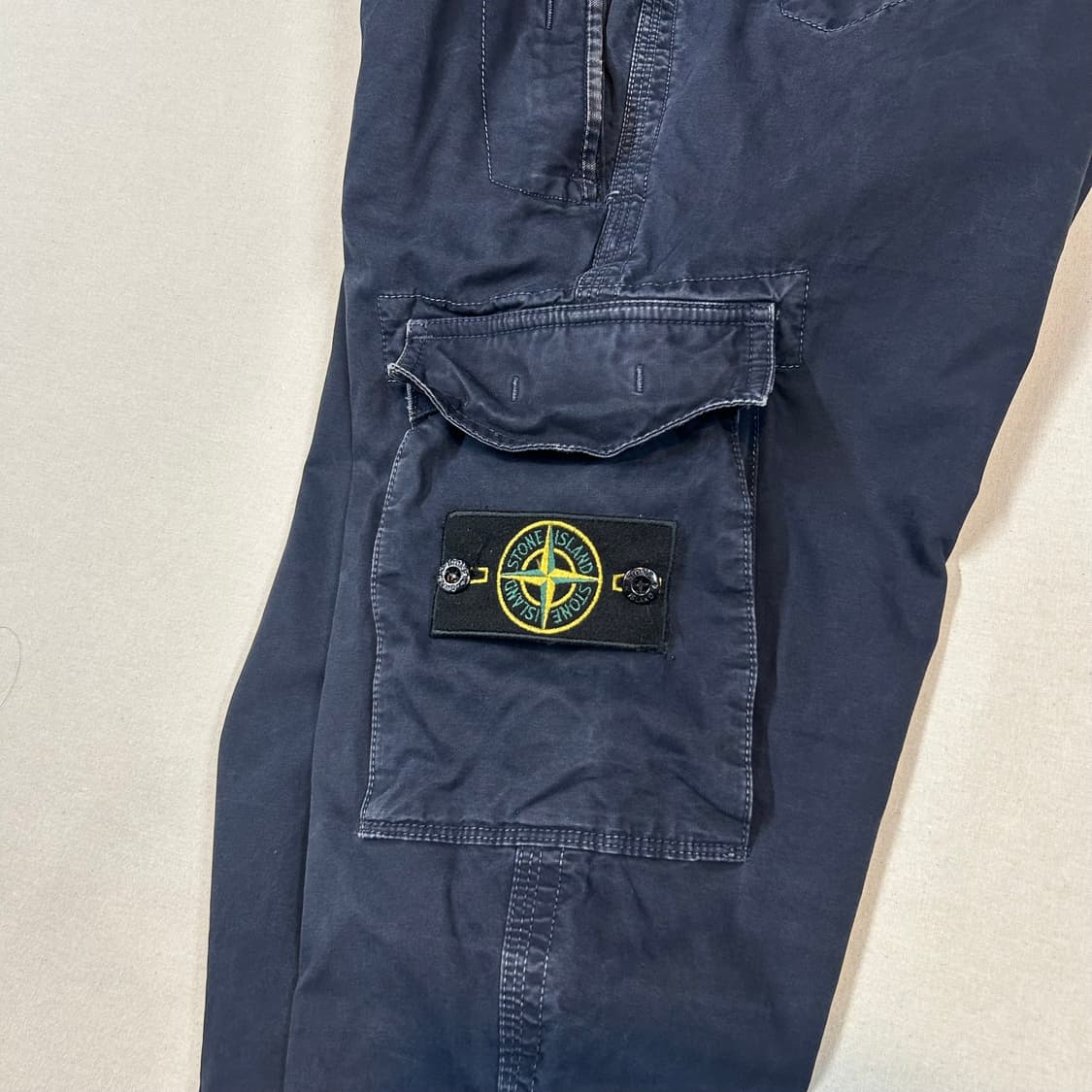 32inch) 스톤아일랜드 카고 바지 슬림핏 네이비 정품 상품이미지3