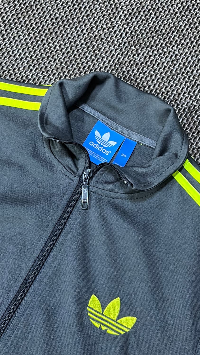 아디다스 파이어버드 구형 져지 차콜형광 상품이미지1